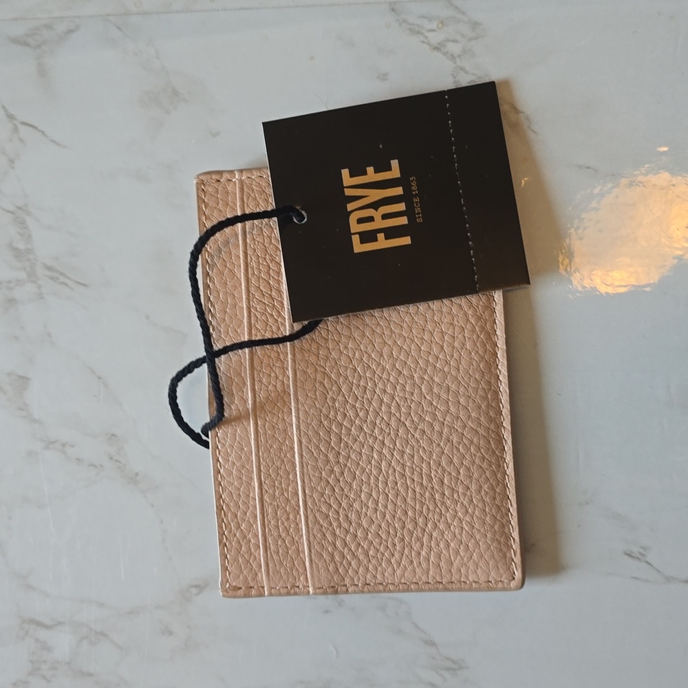 Frye Blush Pink Light Nude Leather Cardholder Wallet BNWT - Picture 5 of 5